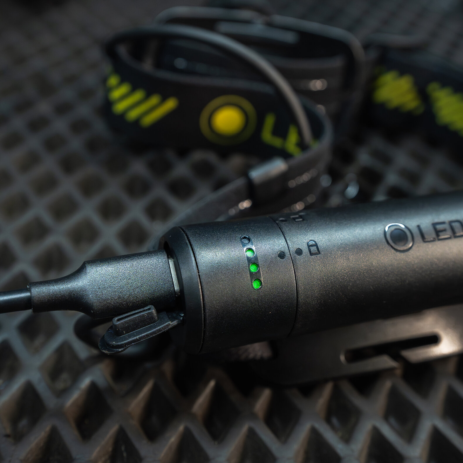 Stirnlampe H5R Pro
