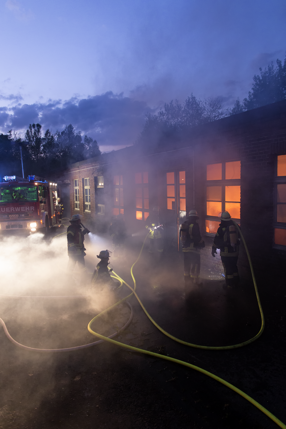 Flashlights for firefighters Firefighters with flashlights